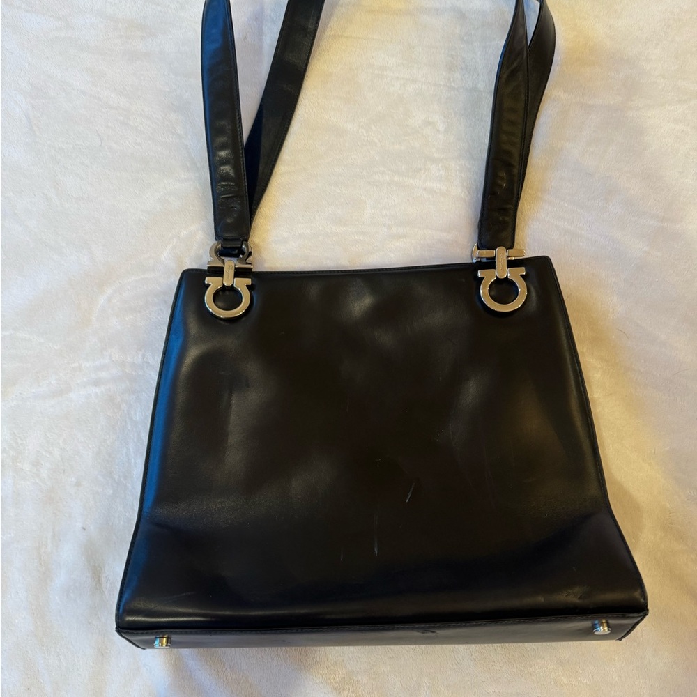 Vintage Farragamo Elegant Black Leather Shoulder Bag